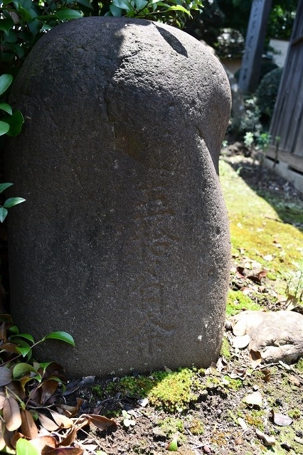 南永井八幡神社 力石1