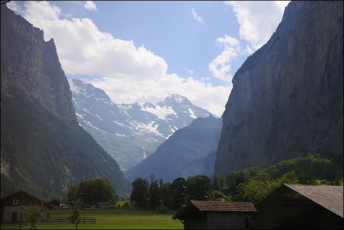 34）ミューレン、かわいい！絶景！＠スイス実感の小さな村
