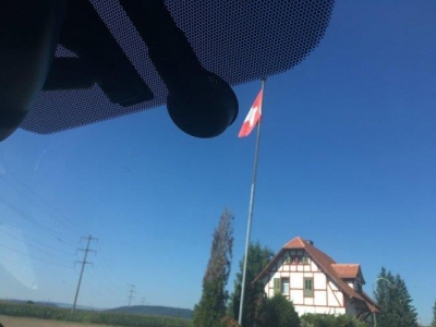 おドイツで国旗を立てるなんて